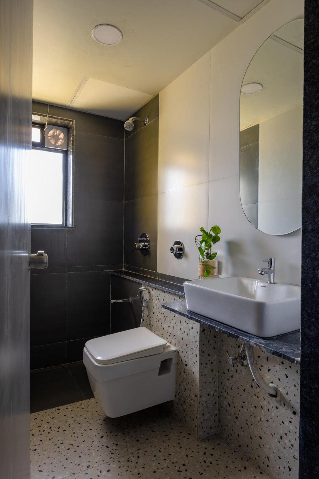 Saavi Suites Daman Exteriör bild